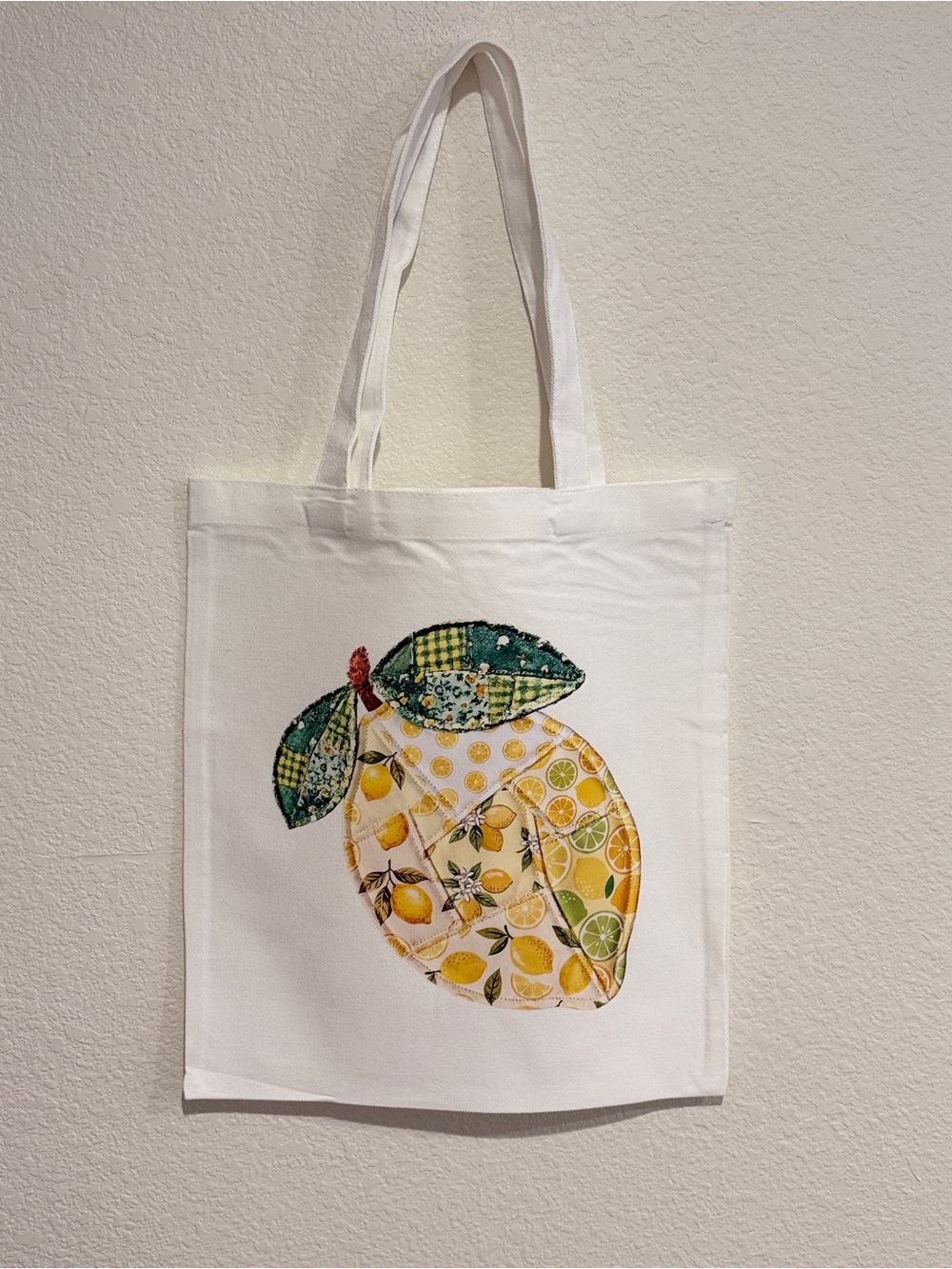 Handmade Canvas Tote Bag with quilt like Lemon Graphic - White - Picture 1 of 2